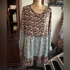 Boutique tunic 🤎💚